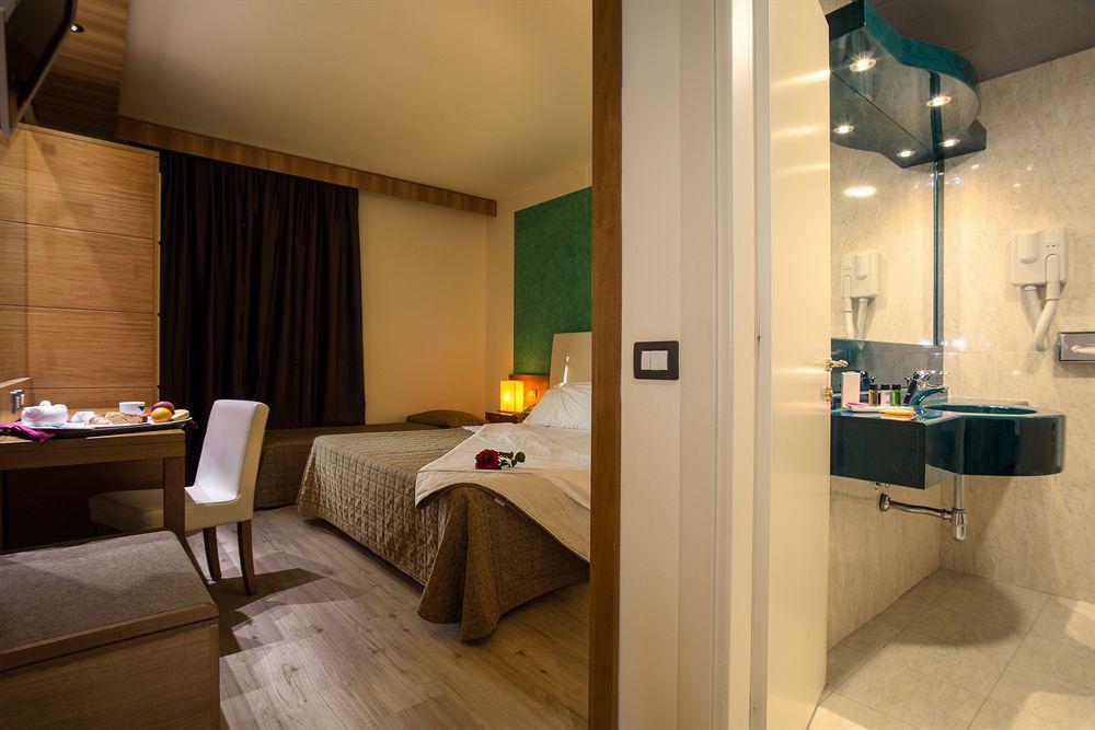 Euro Hotel Cascina Exteriör bild