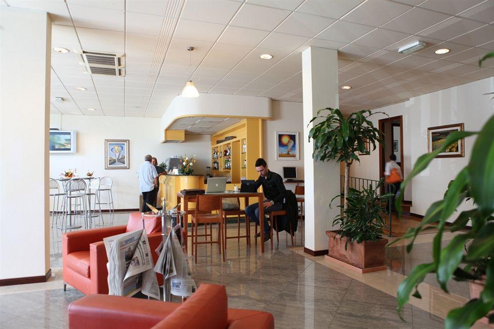 Euro Hotel Cascina Exteriör bild